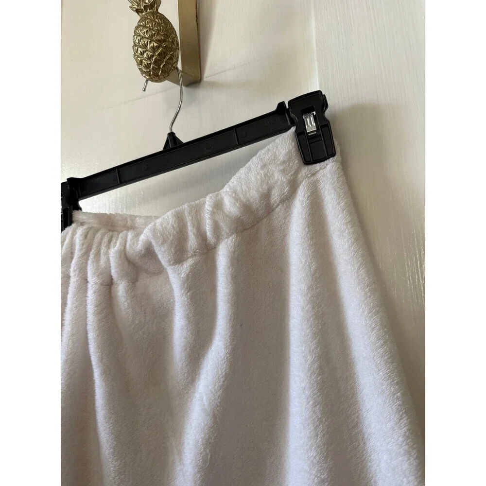 One size fits most white towel skirt